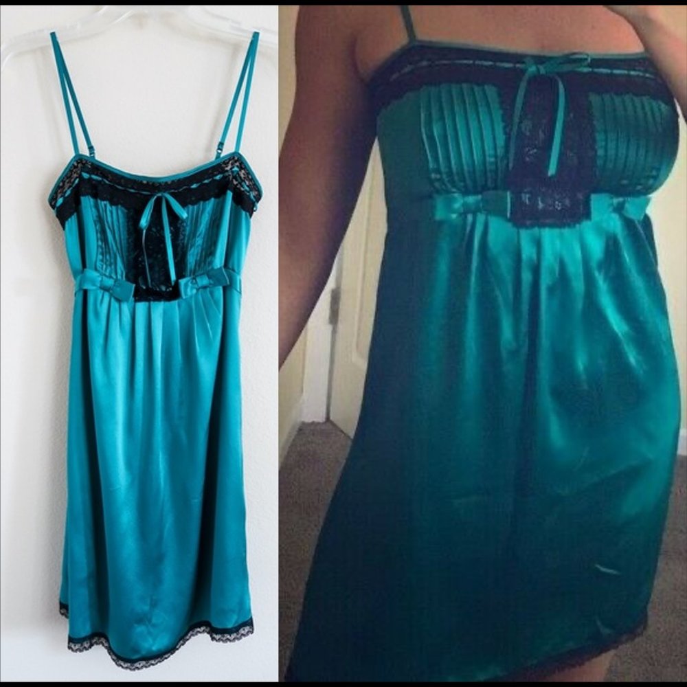 New vintage Betsey Johnson 90's Y2K 100% silk babydoll pin-up slip dress